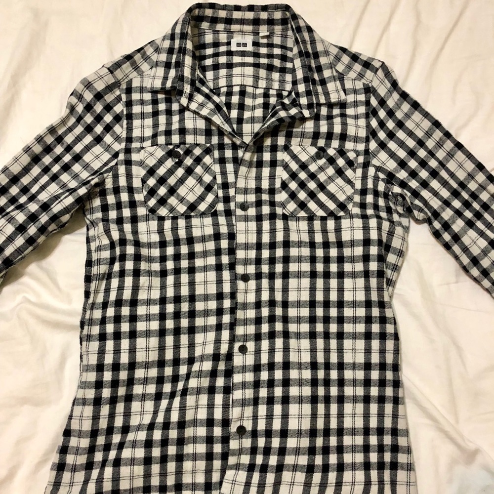 Uniqlo Black and White Plaid Shirt